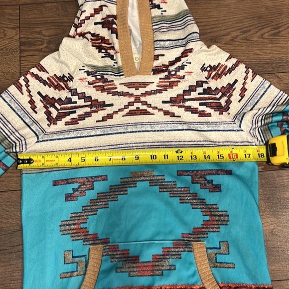 She & Sho Aztec weatern hoodie size small - Picture 5 of 6